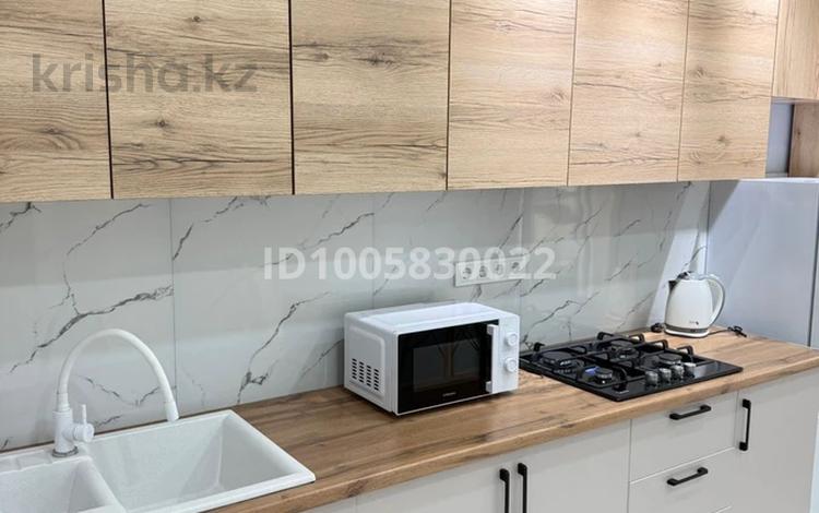 1-комнатная квартира · 45 м² · 2/9 этаж, мкр Нурсая, Елорда 6/3 за 250 000 ₸ в Атырау — фото 2