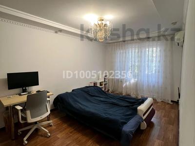 1-бөлмелі пәтер · 30 м² · 4/4 қабат, Көктем-3 ш/а. 2 — Бухар Жирау, бағасы: 250 000 ₸ в Алматы, Бостандыкский р-н