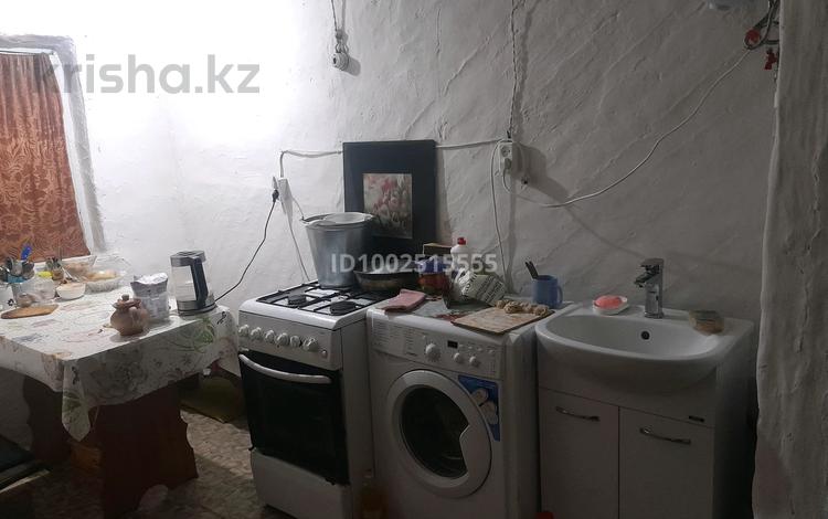 Часть дома · 2 комнаты · 15 м² · 1 сот., Ул.Аягузская # — Титова за 7 млн ₸ в Семее, Красный Кордон — фото 3