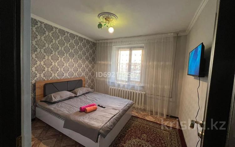 2-комнатная квартира, 60 м², 1/4 этаж посуточно, Каблиса жырау 213б за 10 000 〒 в Талдыкоргане — фото 2