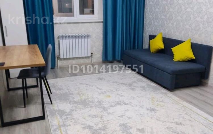 1-комнатная квартира · 43 м² · 3/6 этаж, 17 мкр 90 за 950 ₸ в Актау — фото 2