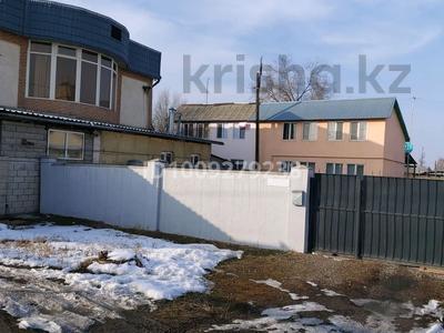 4-бөлмелі пәтер · 57 м² · 2 қабат, Сүйінбай дом 20 кв 3, бағасы: 16 млн 〒 в Узынагаш