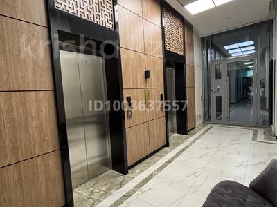 2-комнатная квартира · 70 м² · 5/12 этаж, Мухамедханова 4 — Толе би за 70 млн 〒 в Астане, Нура р-н