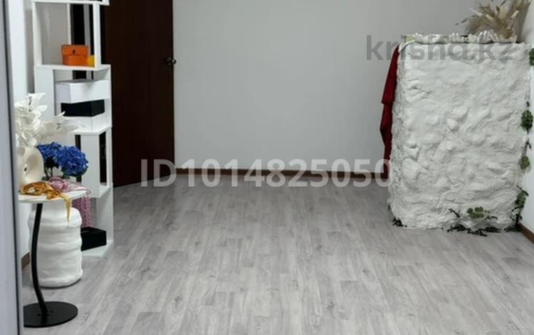 Офисы · 14 м² за 100 000 ₸ в Актобе, мкр. Алтын орда — фото 2