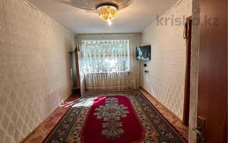 3-комнатная квартира · 50 м² · 1/5 этаж, мкр Новый Город, Штурманская 1/3 за 14.5 млн ₸ в Караганде, Казыбек би р-н — фото 2
