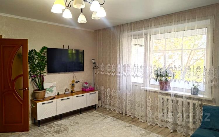 2-бөлмелі пәтер · 52 м² · 3/5 қабат, мкр Юго-Восток, Мкр Степной 1 3/27, бағасы: 21 млн ₸ в Караганде, Казыбек би р-н — фото 2