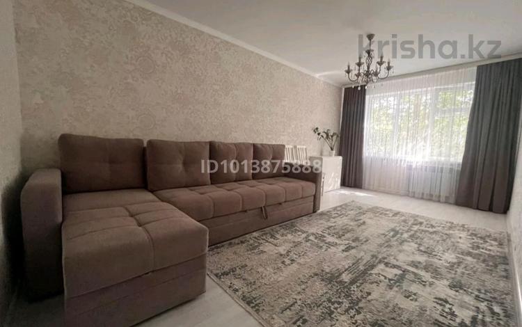2-бөлмелі пәтер · 54.3 м² · 1/5 қабат, мкр 8, Бр.Жубановых 273/1, бағасы: 19 млн ₸ в Актобе — фото 2