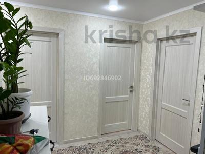 3-комнатная квартира, 63 м², 3/5 этаж, Мира 47 за 24 млн 〒 в Жезказгане