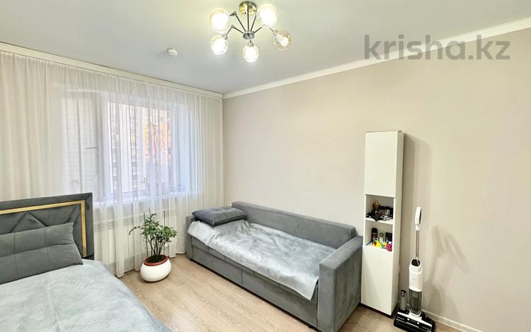 2-бөлмелі пәтер · 60 м² · 6/12 қабат, ул. Абикена Бектурова 17, бағасы: ~ 32 млн ₸ в Астане, Нура р-н — фото 2