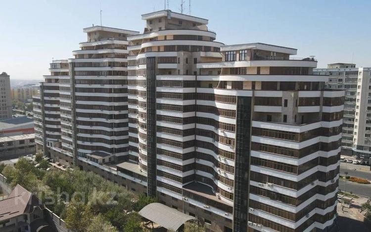 3-комнатная квартира · 115.3 м² · 8/11 этаж, Кунаева 39 за ~ 36.8 млн 〒 в Шымкенте — фото 5