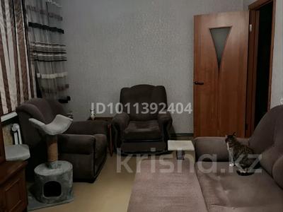4-бөлмелі пәтер · 90 м² · 2/5 қабат, улица Молодежная, участок 57, бағасы: 16 млн ₸ в Шахтинске