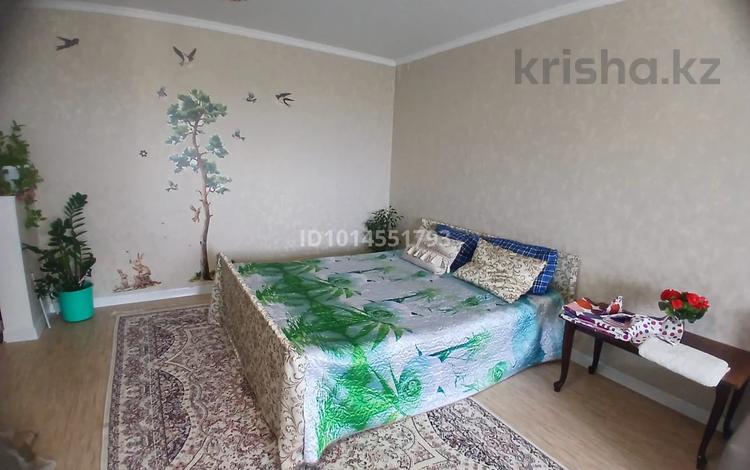 2-бөлмелі пәтер · 60 м², 12 ш/а. 20, бағасы: 14 000 ₸ в Актобе, мкр 12 — фото 2