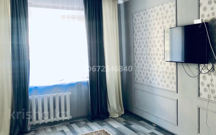 4-комнатная квартира, 100 м², 4/5 этаж помесячно, Сатпаева за 250 000 〒 в Атырау — фото 2