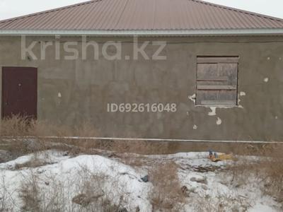Отдельный дом • 2 комнаты • 16 м² • 10 сот., мкр Атырау, Дутбаева за 23 млн 〒
