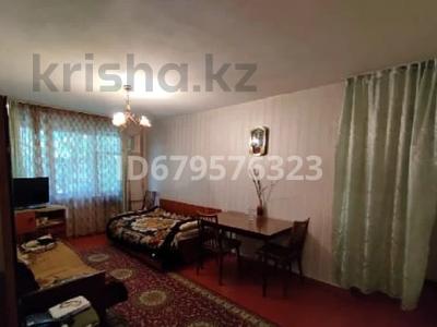 Продажа квартир в Алматы: 2-комнатная квартира · 43.8 м² · 1/4 этаж, мкр №5 43 за 25 млн 〒 2-комнатная квартира · 43.8 м² · 1/4 этаж, мкр №5 43 за 25 млн 〒 в Алматы, Ауэзовский р-н