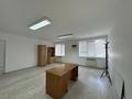Кабинеттер және жұмыс орындары · 300 м², бағасы: 1.5 млн ₸ в Атырау, мкр Привокзальный-5