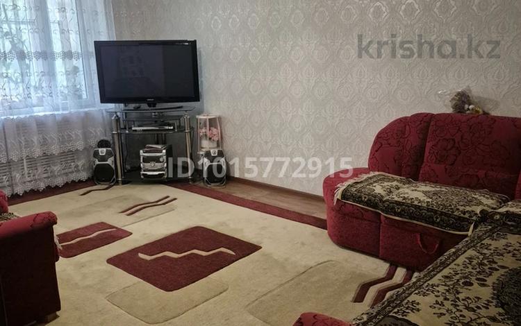 3-бөлмелі пәтер · 76 м² · 1/5 қабат, Алатау ш/а. 23 — ул. Сейфулина. Остановка аптека.Поликлиника Алмаз, бағасы: 20 млн ₸ в Таразе, мкр Алатау — фото 2