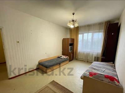 1-комнатная квартира, 40 м², 4/9 этаж, мкр Аксай-4 69 за 23.5 млн 〒 в Алматы, Ауэзовский р-н