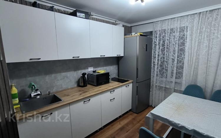 3-бөлмелі пәтер · 74 м² · 8/9 қабат, Жаңа қала ш/а., ул. Ермекова, бағасы: 24.5 млн ₸ в Караганде, Казыбек би р-н — фото 2