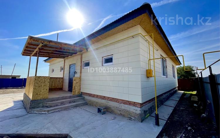 Отдельный дом · 4 комнаты · 126 м² · 160 сот., Борли — Магазина Аслан за 25 млн 〒 в Пугачеве — фото 2