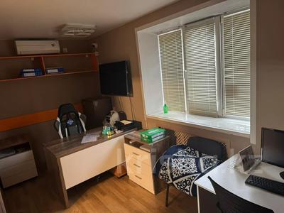 2-комнатная квартира · 40 м² · 1/4 этаж, Манаса 54 — Габдулина за 40 млн 〒 в Алматы, Бостандыкский р-н