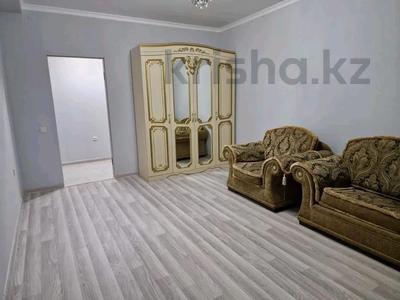 1-комнатная квартира, 33 м², 1/5 этаж помесячно, Самал за 120 000 〒 в Талдыкоргане, мкр Самал