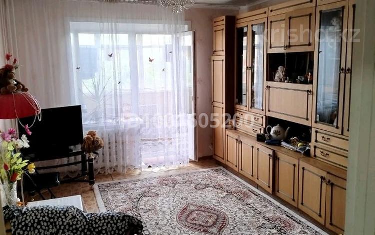 3-бөлмелі пәтер · 61.5 м² · 4/10 қабат, Жаяу-Мусы 1 — Детская областная больница, магазин 12 Месяцев, бағасы: 23 млн ₸ в Павлодаре — фото 2