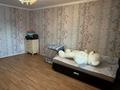 1-комнатная квартира · 38.2 м² · 3/9 этаж, мкр Юго-Восток, мкр Орбита 4 — остановка Карагандинец, напротив рынка Орбита за 15 млн ₸ в Караганде, Казыбек би р-н — фото 3