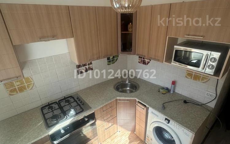 2-бөлмелі пәтер · 45.9 м² · 5/5 қабат, мкр. Авангард-2 12, бағасы: 16 млн ₸ в Атырау, мкр Авангард-2 — фото 2