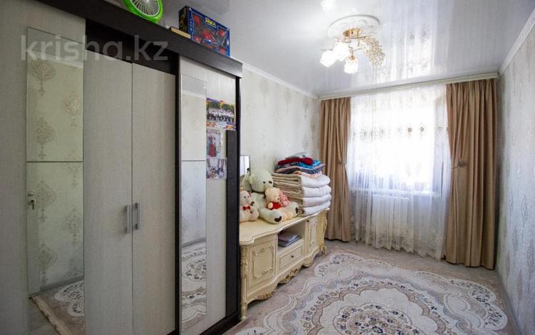 2-комнатная квартира, 40 м², 3/3 этаж, акын сара за 11.8 млн 〒 в Талдыкоргане — фото 7
