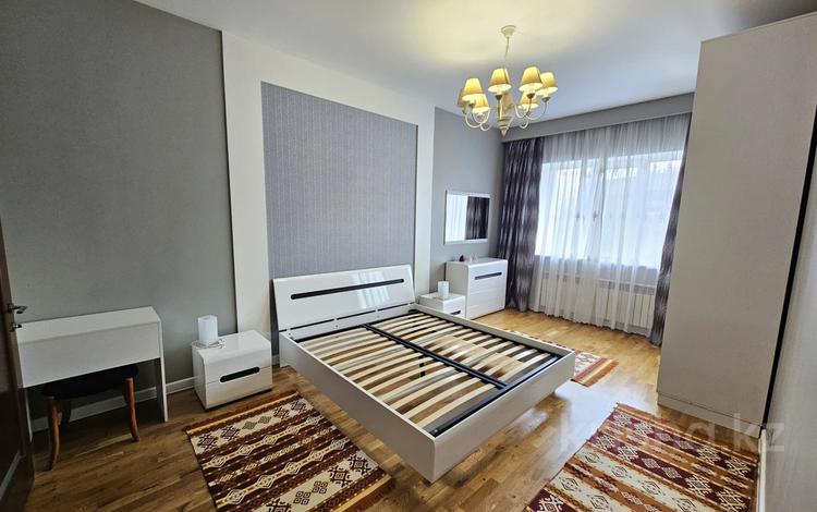 2-комнатная квартира · 100 м² · 5/18 этаж, Курмангазы 145 за 400 000 ₸ в Алматы, Алмалинский р-н — фото 2