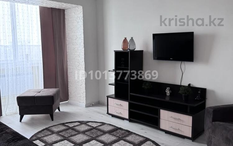 3-бөлмелі пәтер · 77 м² · 5/5 қабат, Михайловка ш/а., Мичурина 21/1, бағасы: 400 000 ₸ в Караганде, Казыбек би р-н — фото 2