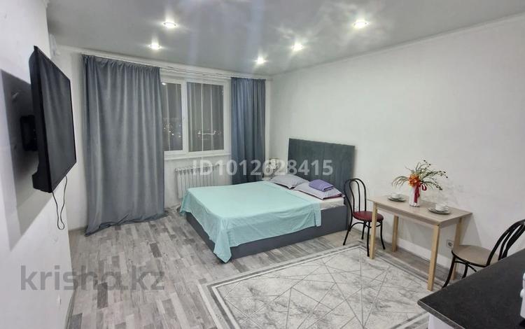 2-бөлмелі пәтер · 55 м² · 10/17 қабат, мкр Кадыра Мырза-Али 32/2 — Сырыма датова тәуелсіздік, бағасы: 12 000 ₸ в Уральске — фото 2