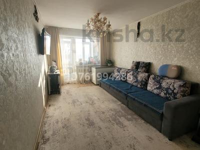 2-комнатная квартира · 42.8 м² · 4/5 этаж, 1 микрорайон 16 — Возле магазина Маяк за 17 млн 〒 в Семее, Красный Кордон