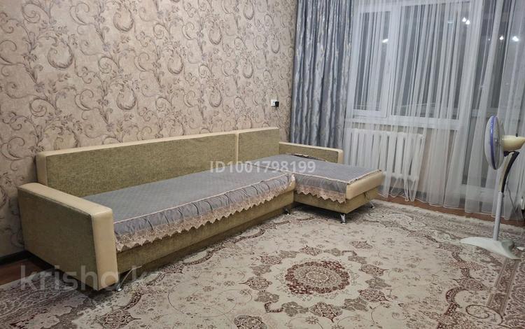 3-комнатная квартира · 69 м² · 5/5 этаж, мкр Акбулым, Мкр Алатау 14 за 18 млн ₸ в Таразе — фото 2