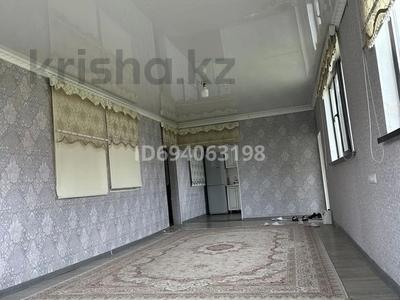 5-комнатный дом помесячно, 200 м², Тауелсыздык 2 за 200 000 〒 в Алматы