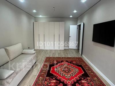 1-бөлмелі пәтер · 53 м² · 2/9 қабат, Самал 88, бағасы: 23.5 млн ₸ в Уральске