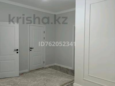 Отдельный дом · 4 комнаты · 180 м² · 9 сот., мкр Коктем, Жолдас Бисенғалиев 17 — Возле садика за 42 млн ₸ в Атырау