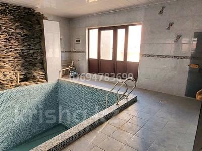 Отдельный дом · 12 комнат · 500 м² · 10 сот., мкр "Шыгыс 2", Мкр "Шығыс-2" — Шығыс 2, Гипермаркет "Анвар" за 150 млн ₸ в Актау, мкр "Шыгыс 2"