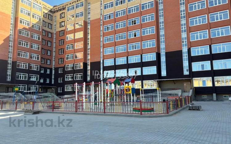 3-бөлмелі пәтер · 113.5 м² · 2/9 қабат, мкр. Алтын орда, Алия Молдагулова 66б, бағасы: 60 млн ₸ в Актобе — фото 2