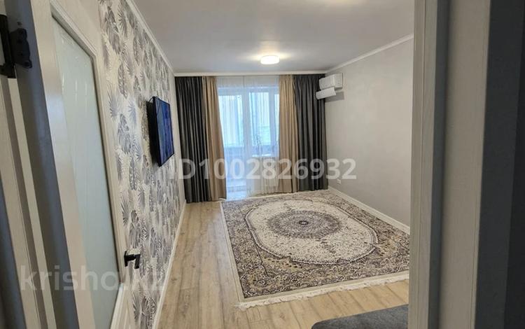 3-комнатная квартира · 100 м² · 3/9 этаж, мкр Кадыра Мырза-Али 29 за 330 000 ₸ в Уральске — фото 2