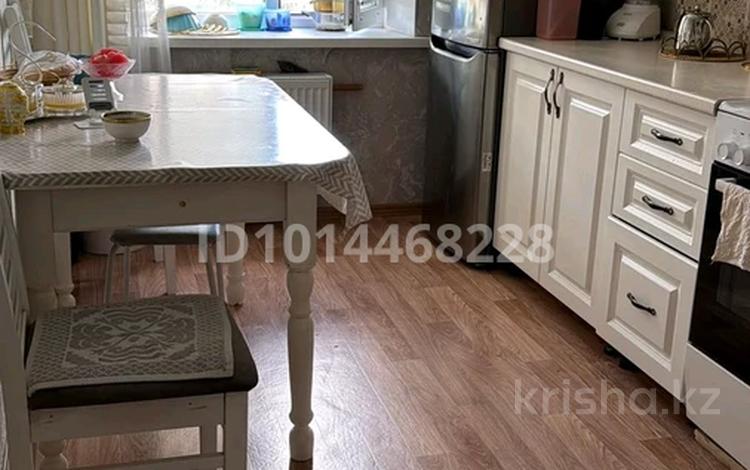 2-комнатная квартира · 58 м² · 2/5 этаж, Аманжол Болекпаев 13 — Жумабаева Болекпаев за 29 млн ₸ в Астане, Сарайшык р-н — фото 2