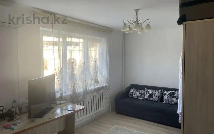 1-комнатная квартира, 31 м², 4/5 этаж, мкр №5 за 20 млн 〒 в Алматы, Ауэзовский р-н — фото 2