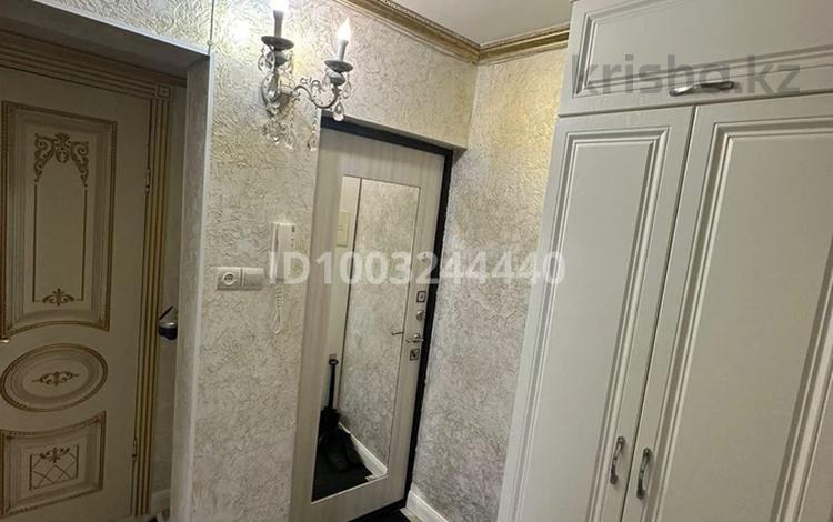 3-бөлмелі пәтер · 58.8 м² · 3/5 қабат, 5мкр — На арбате рядом есть 24 школ, Супермаркет Марко и Идеал, Жд вокзал., бағасы: 20 млн ₸ в Атырау, мкр Привокзальный-5 — фото 2