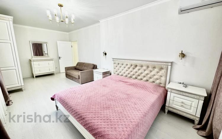 2-бөлмелі пәтер · 75 м² · 9/17 қабат, Егизбаева 3, 5 — Каныша Сатпаева, бағасы: 76 млн ₸ в Алматы, Бостандыкский р-н — фото 2