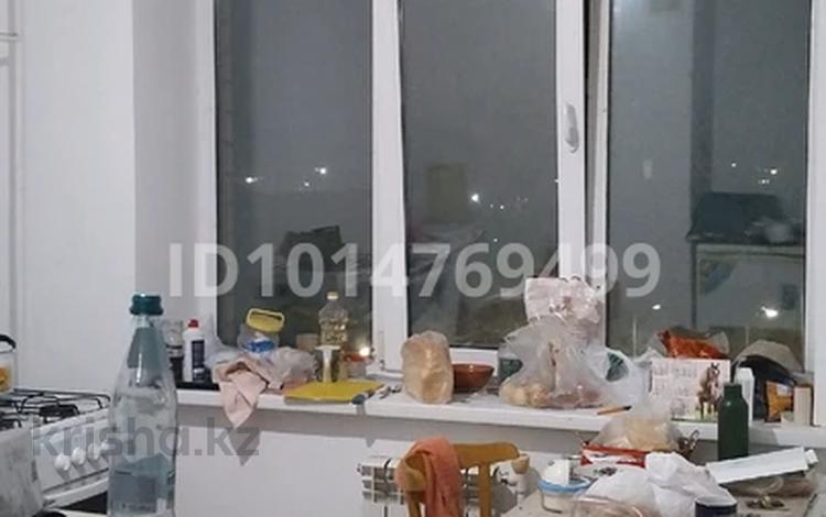 1-комнатная квартира · 45.8 м², Самал 98 за 80 000 ₸ в Уральске — фото 2