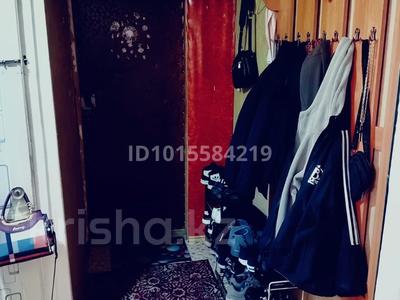 2-бөлмелі пәтер · 50 м² · 2/5 қабат, Строителей 22, бағасы: 9.3 млн ₸ в Аксу