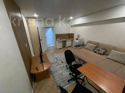 3-бөлмелі пәтер · 75 м² · 1/5 қабат, Уалиханова — Достык Қабанбай батыра, бағасы: 70 млн ₸ в Алматы, Медеуский р-н
