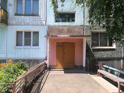 2-комнатная квартира · 45 м² · 1/3 этаж, Юбилейная 25 за 10.5 млн 〒 в Усть-Каменогорске