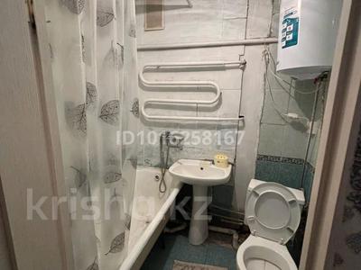 1-комнатная квартира · 34 м² · 2/5 этаж, Титова 130 — Район Акку , перез заправки Гелиус за 100 000 ₸ в Семее